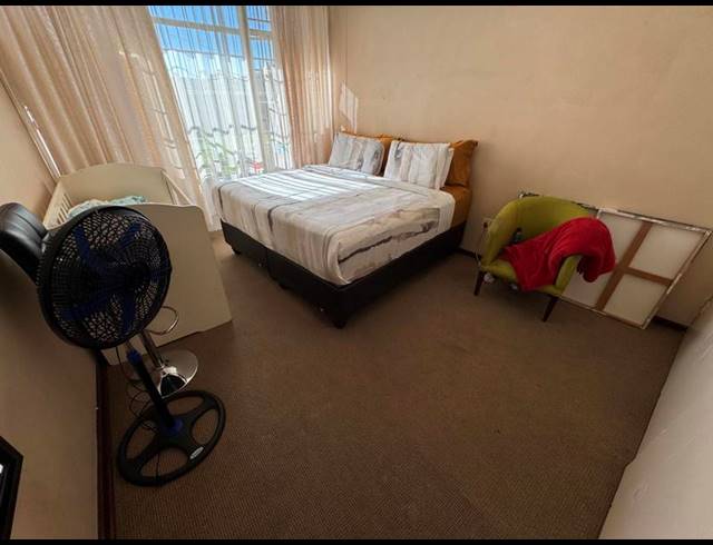 2 BEDROOM APARTMENT FOR SALE IN KEMPTON PARK EXT 05